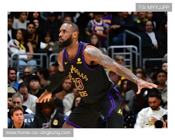 湖人依托詹姆斯强势燃动末节,一次次拉回分差